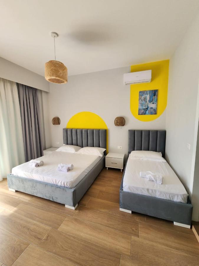 Memories Apartments Sarandë Eksteriør billede
