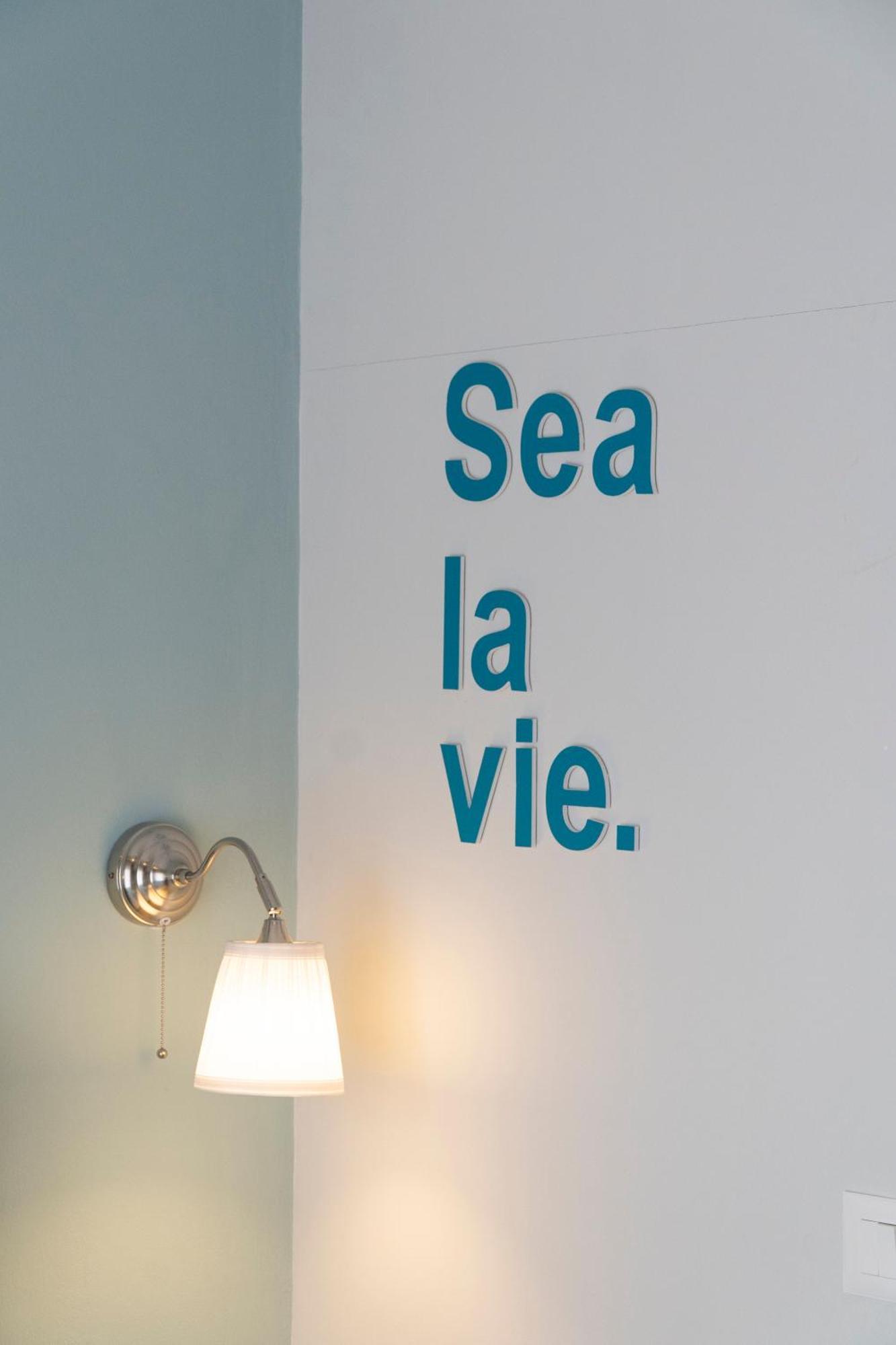 Memories Apartments Sarandë Eksteriør billede
